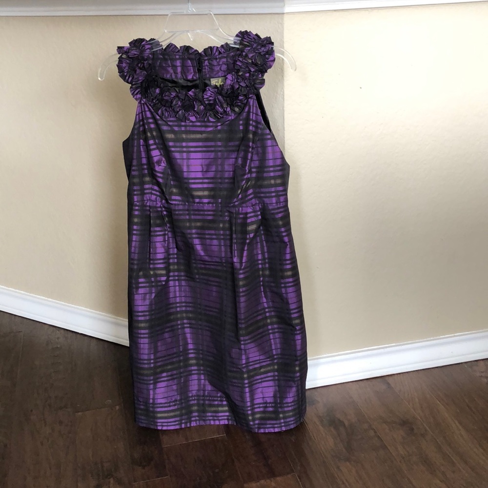 Sleeveless ruffled neck taffeta cocktail dress